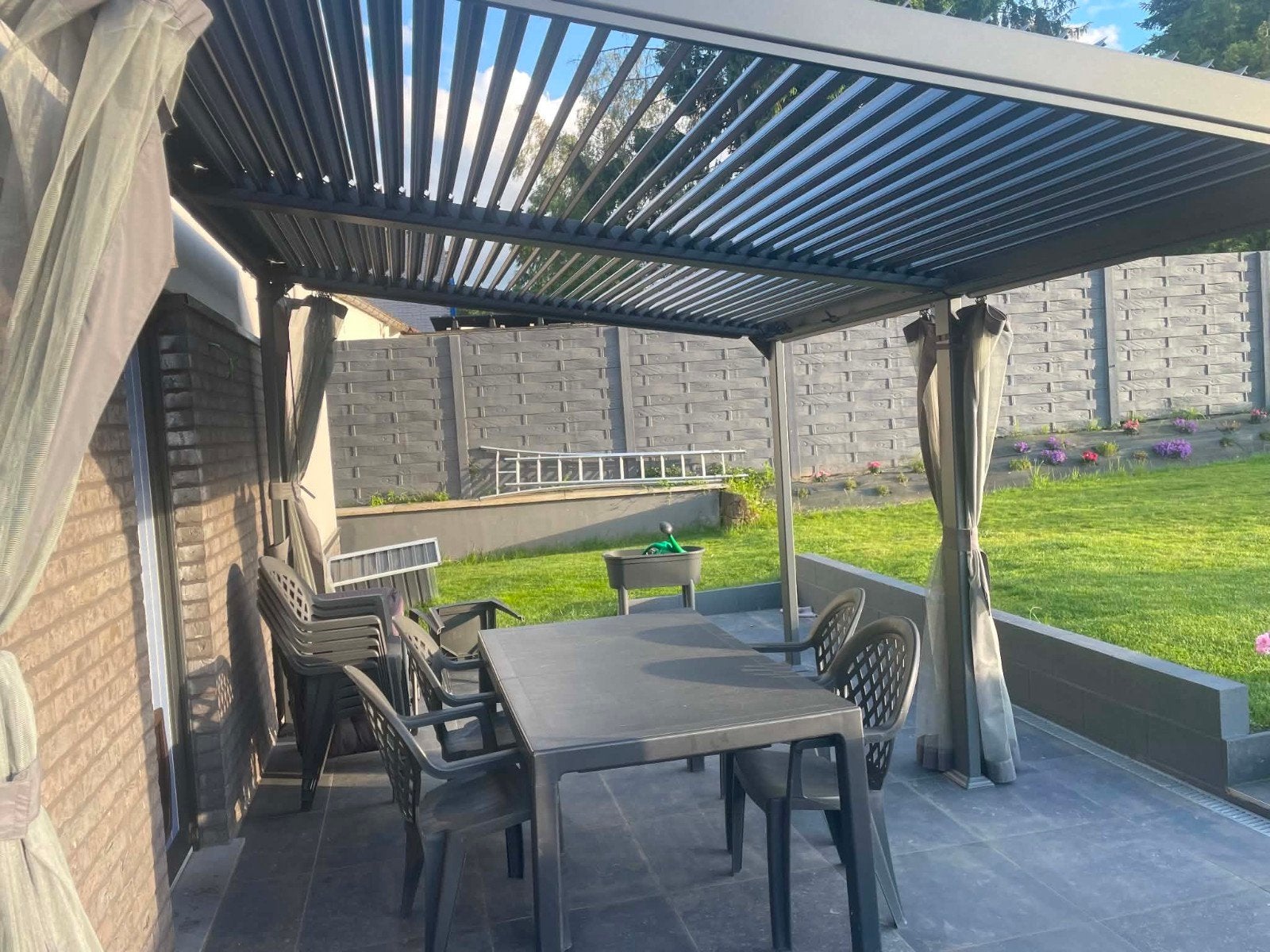 Tres belle pergola. Bio climatique 4m sur 3m, Jardin & Terrasse, Verrières, Enlèvement