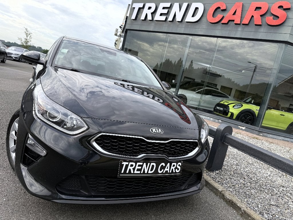 KIA CEED 1.0 CAM CARPLAY GPS FULL HISTORIQUE, Autos, Achat, 998 cm³, Euro 6, Entreprise
