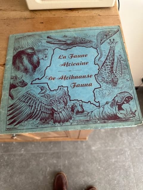 de afrikaanse fauna cromo prentenboek, Ophalen of Verzenden, Gelezen, Prentenboek