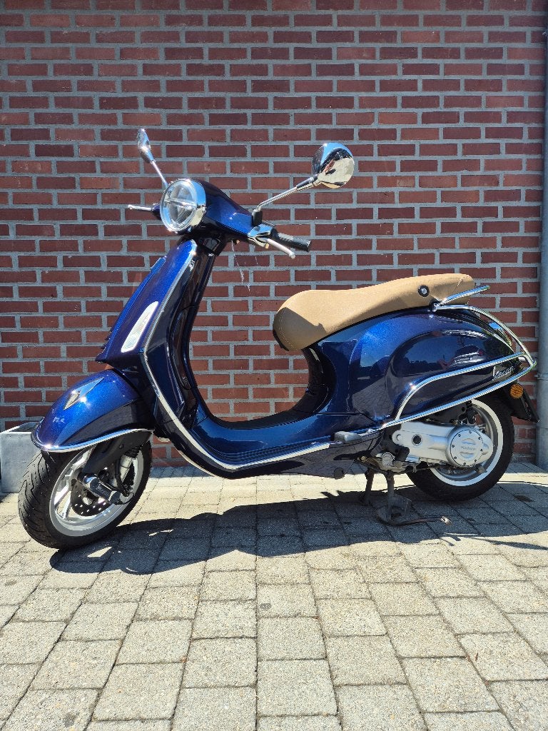 Vespa primavera 50cc B-klasse, Fietsen en Brommers, Brommers | Vespa, Ophalen, Gebruikt, Klasse B (45 km/u), 50 cc