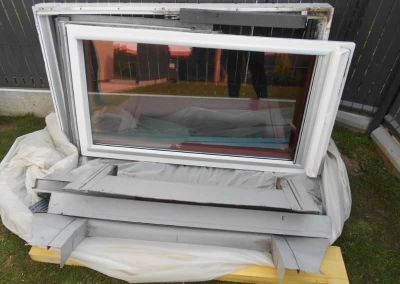 velux PVC 78x140 (posé 1 an) + raccord + store + option pose, Bricolage & Construction, Enlèvement, Comme neuf