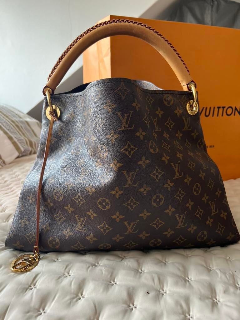 Artsy Louis Vuitton, Handtassen en Accessoires, Tassen | Damestassen, Ophalen of Verzenden, Gebruikt, Shopper