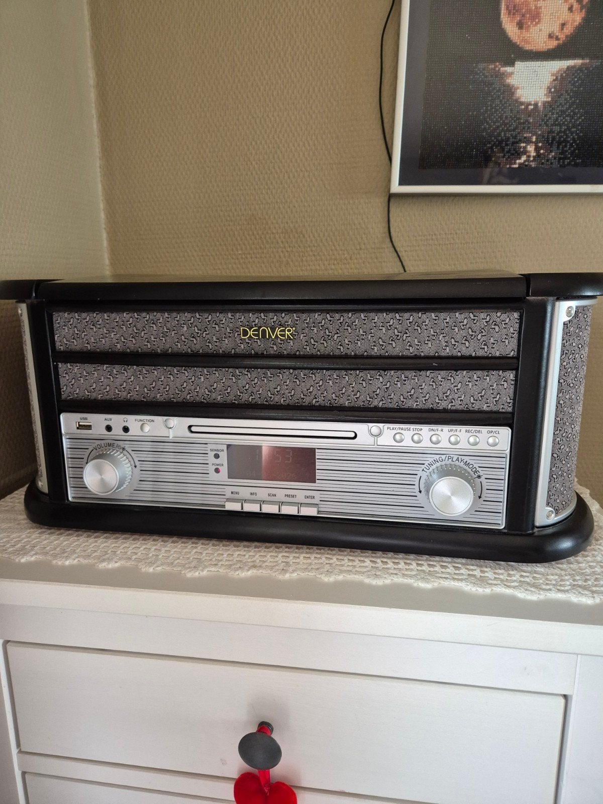 Radio, Ophalen, Zo goed als nieuw, Radio