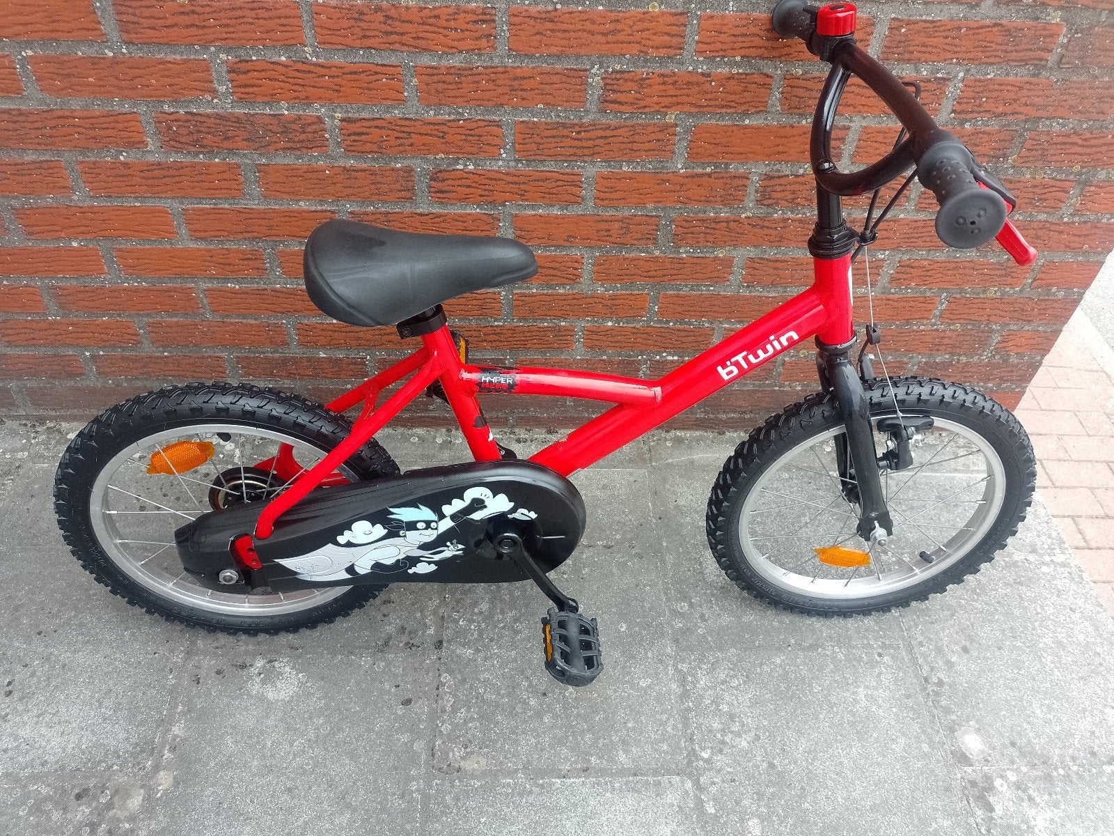 A vendre vélo b'twin decathlon de 16 pouces, Vélos & Vélomoteurs, Vélos | Vélos pour enfant, Frein à tambour, B'twin decathlon