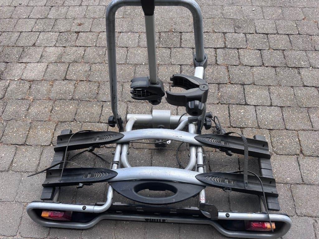 fietsendrager voor auto van het merk THULE, Ophalen, 2 fietsen, Gebruikt, Trekhaakdrager
