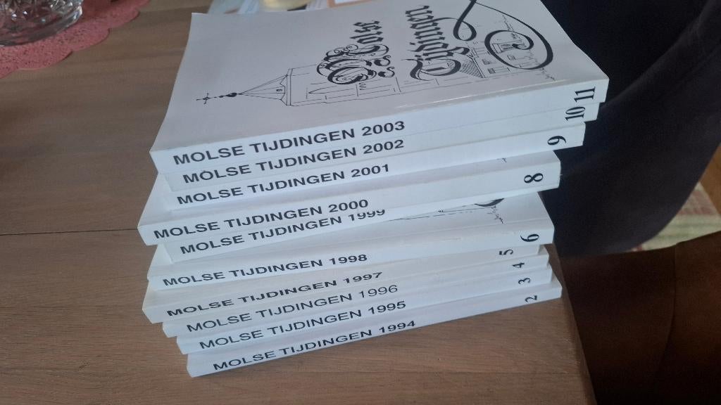 Gemeente MOL : MOLSE TIJDINGEN 1994 ---> 2003 + Molse klap, Boeken, 20e eeuw of later, Zo goed als nieuw, John wynen, Ophalen of Verzenden
