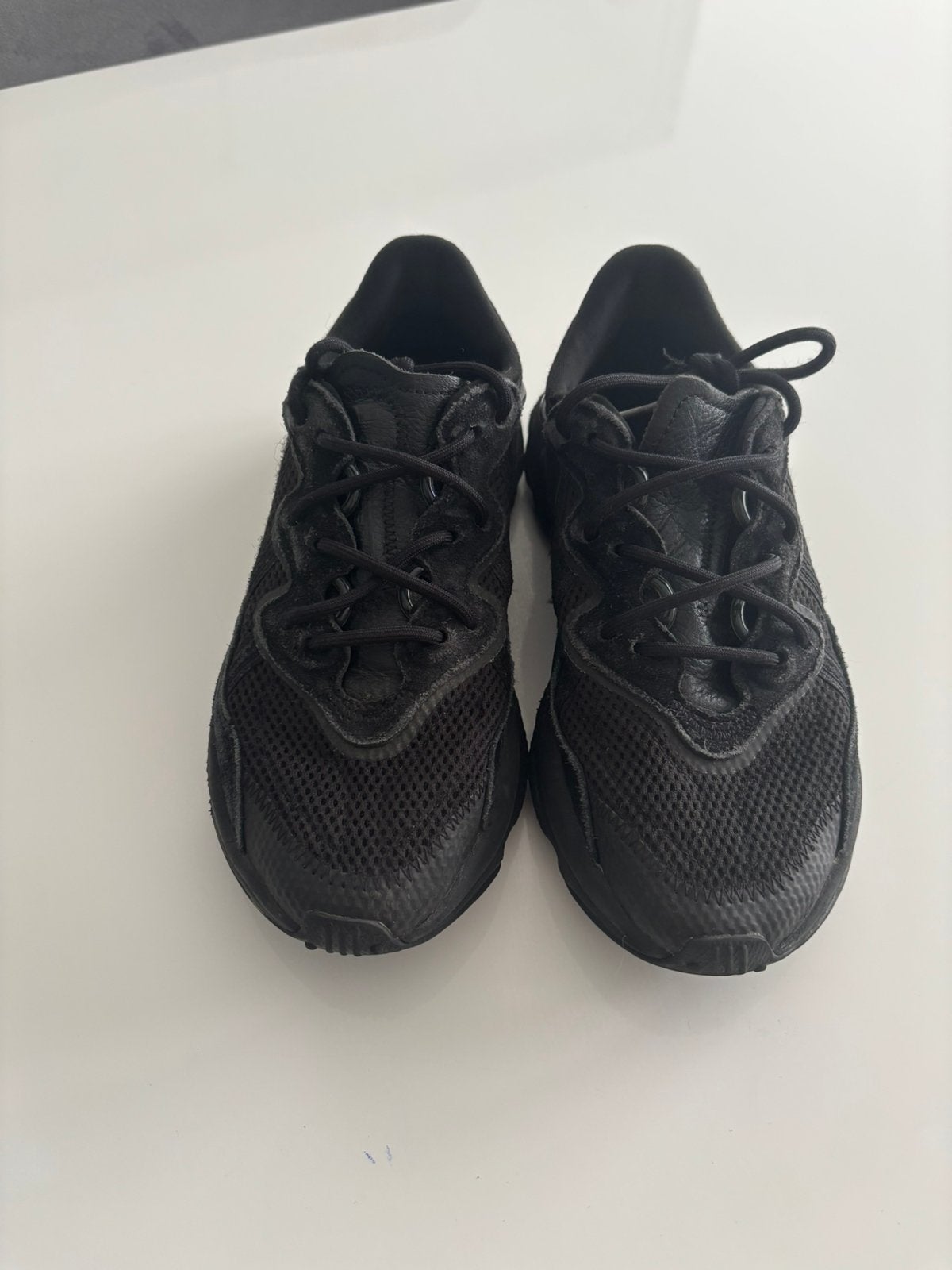 Adidas Ozweego sneakers triple black maat 38 2/3, Chaussures de sports, Enlèvement, Porté, Noir