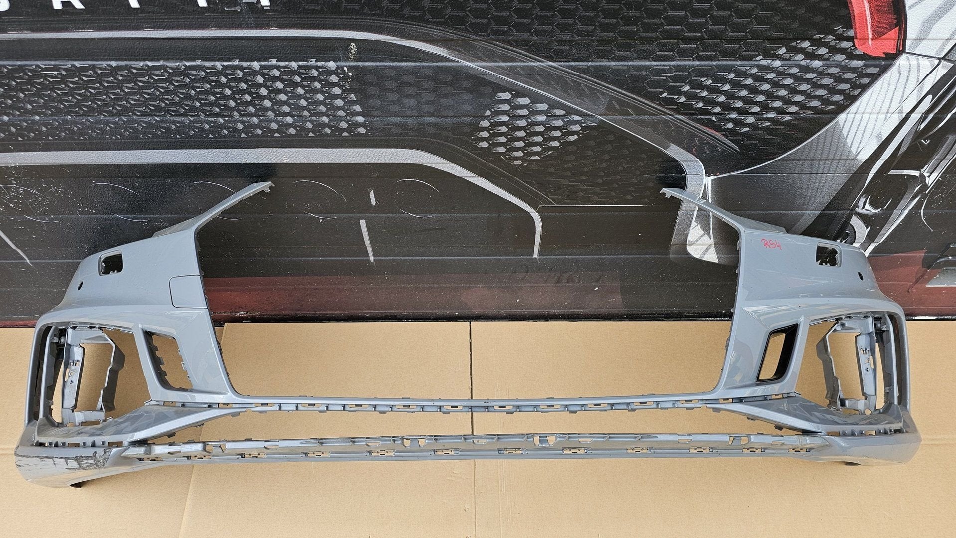 Voorbumper Audi A4 B9 8W RS4 6xPDC KLS ORGINEEL bj.2016-2019, Gebruikt, -, Voor, Ophalen of Verzenden