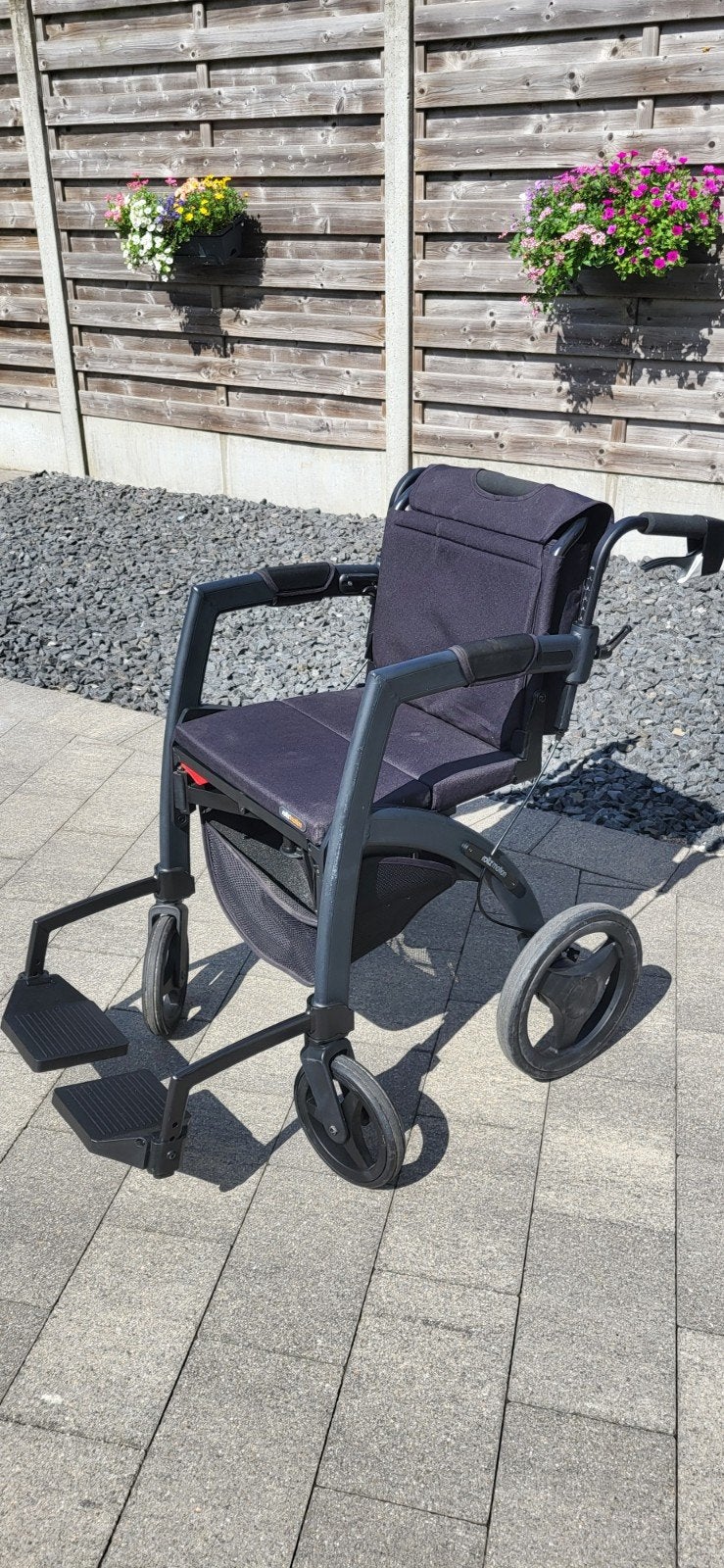 Rollz motion 2 in 1 rolstoel/rolator, Ophalen, Inklapbaar, Zo goed als nieuw, Duwrolstoel