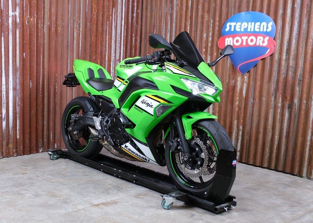 Kawasaki Ninja 650 KRT Akrapovic, Motoren, 2 cilinders, Occasion, Traction Control, Bedrijf