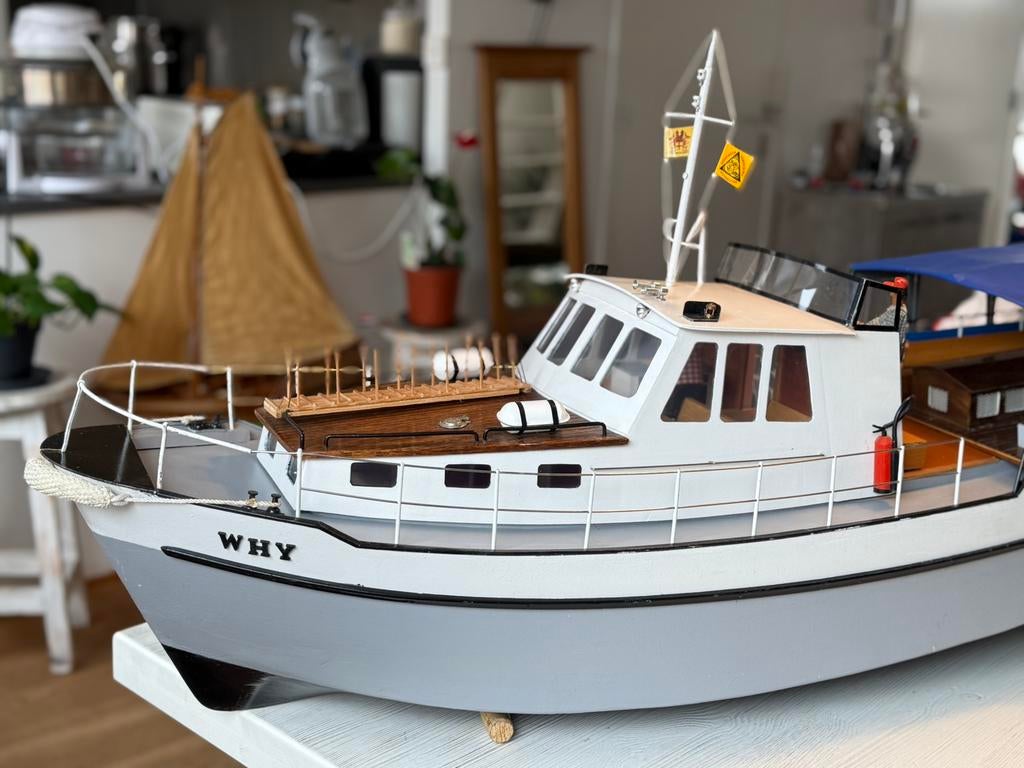 Jacht - RC, Ophalen, Zo goed als nieuw