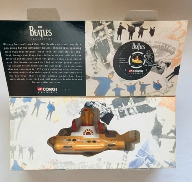 Corgi Yellow Submarine 05401 — Beatles — Édition collector, Enlèvement ou Envoi, Comme neuf