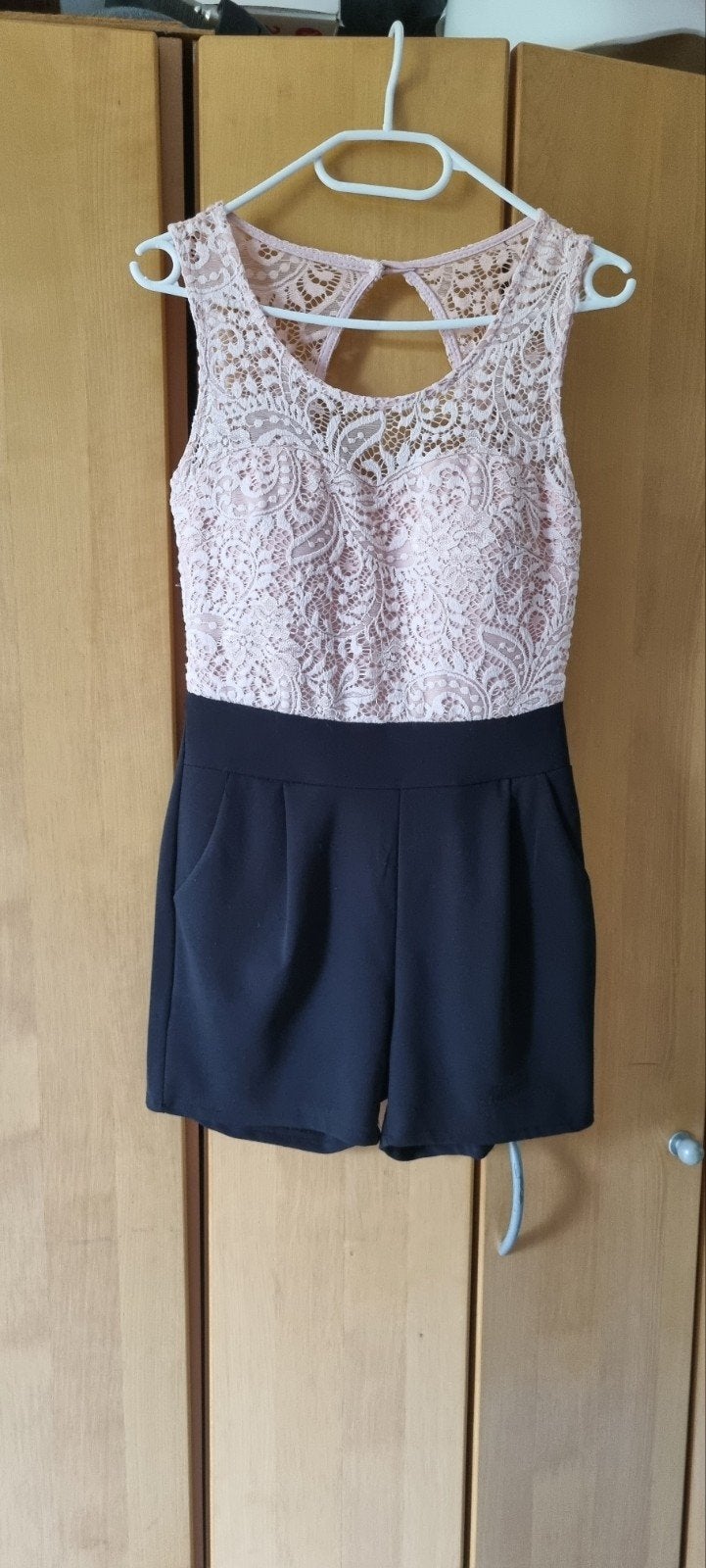 lichtroze met zwarte jumpsuit maat S, Kleding | Dames, Jumpsuits, Ophalen, Maat 36 (S)