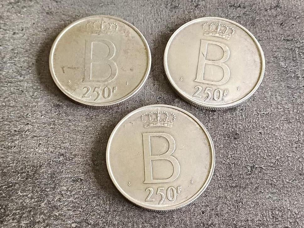 BELGIQUE 250 FRANCS BOUDEWIJN EN ARGENT, Enlèvement ou Envoi, Monnaie en vrac, Argent, Argent