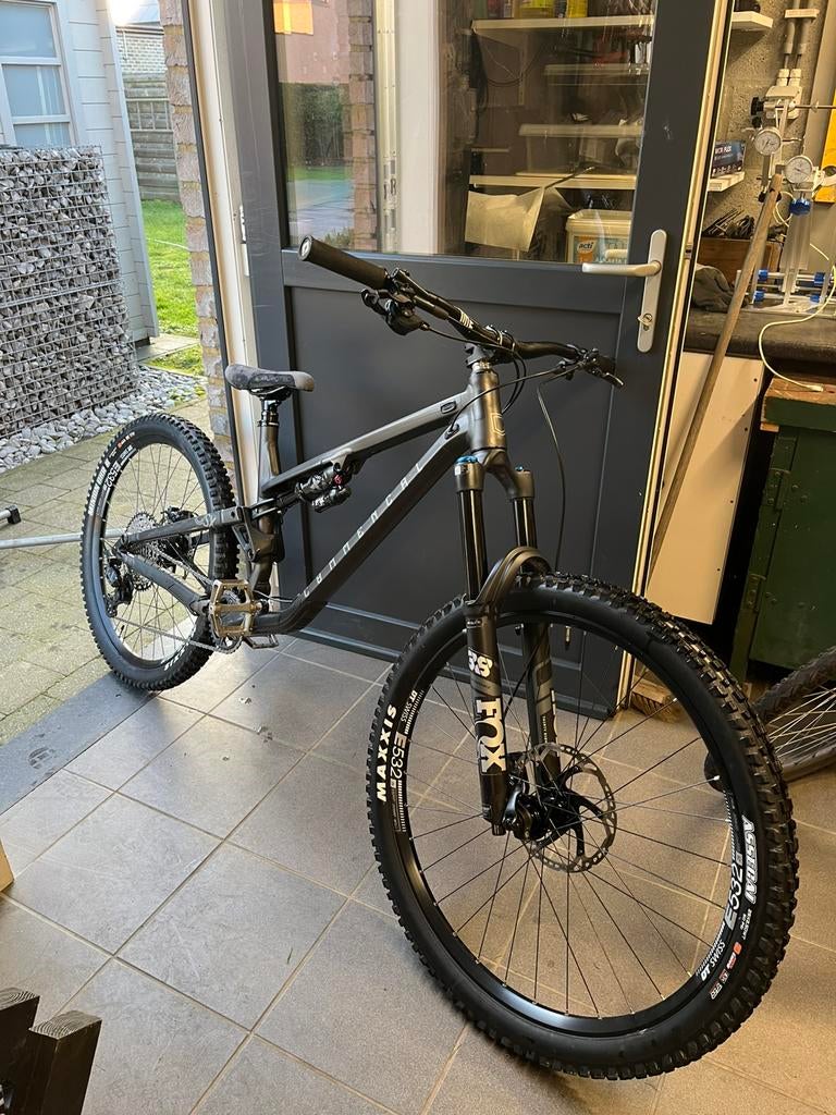 Commencal meta sx v4, Enlèvement, Comme neuf