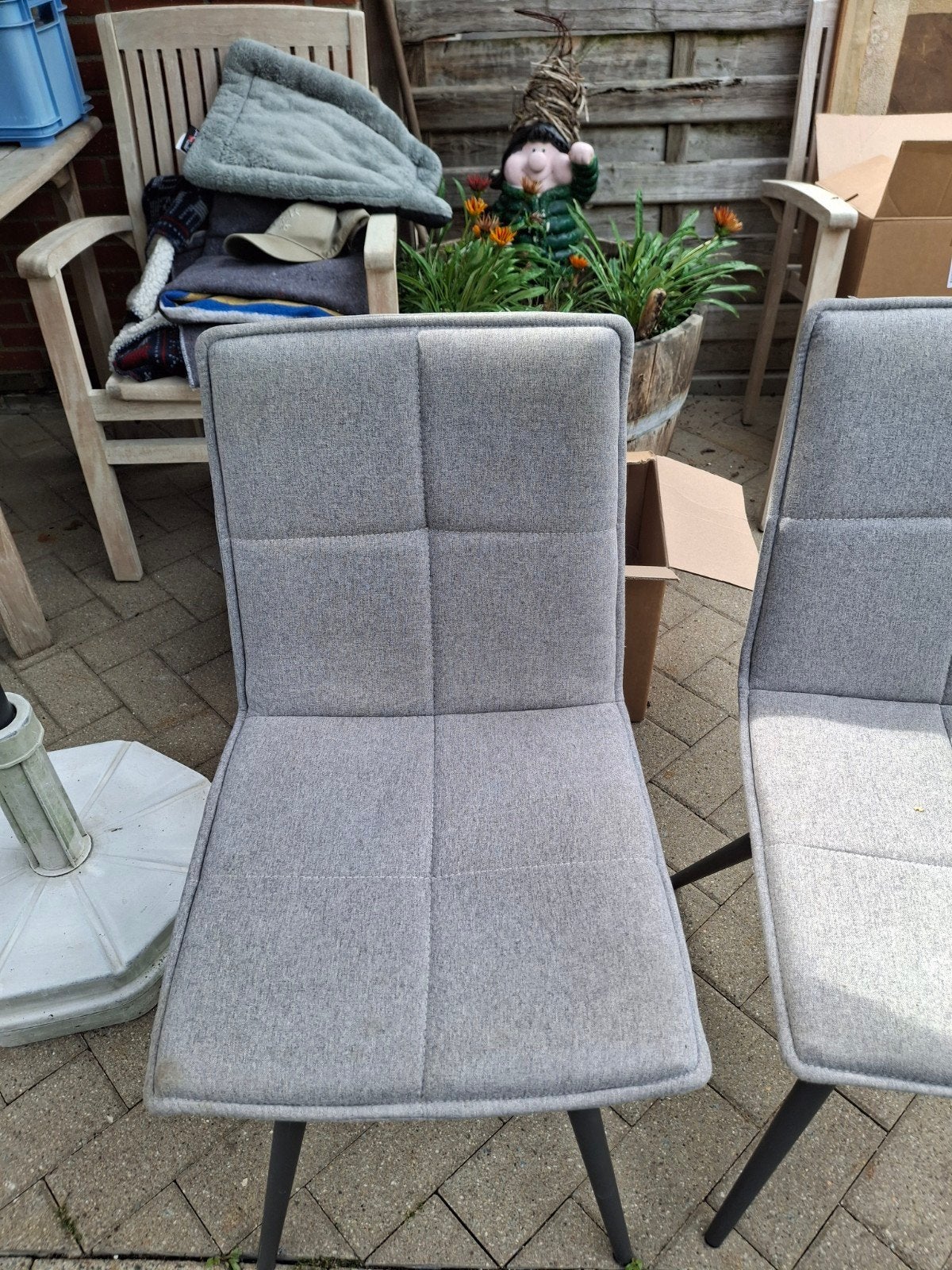 Stoelen, Ophalen