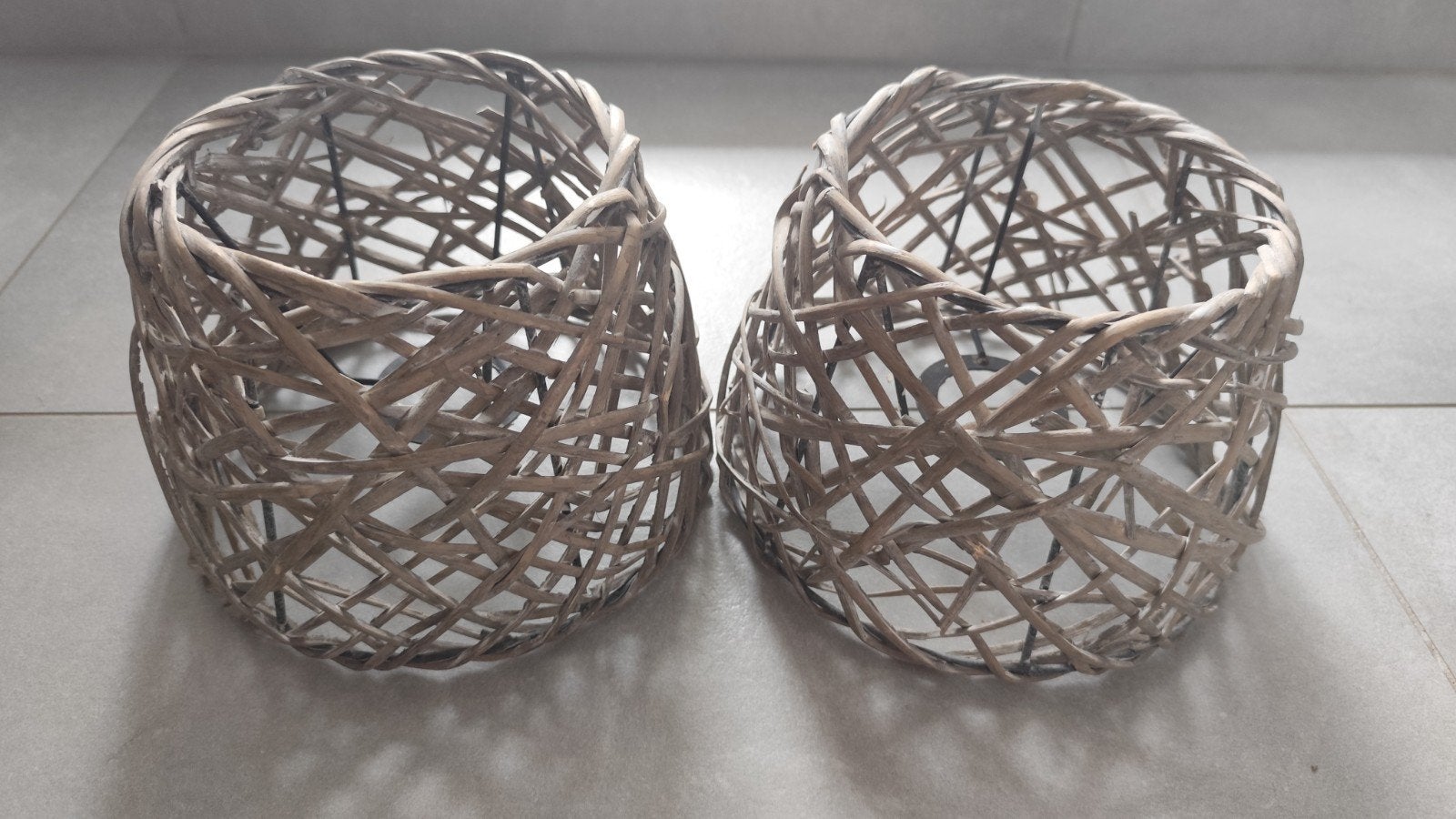 Twee mooie lampenkappen, 14 cm, Natuurlijk materiaal, Rond, Ophalen of Verzenden