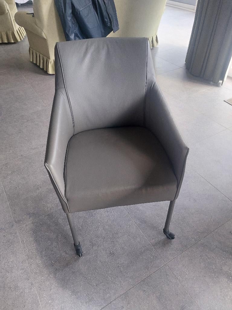 4 magnifiques chaises-fauteuils Dahli en cuir anthracite, Enlèvement, Comme neuf, Gris, Cuir