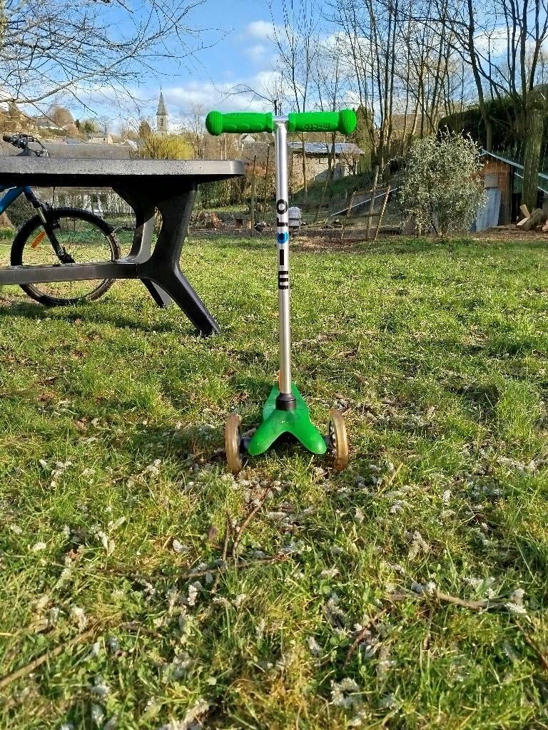 groene kinderscooter met 3 wielen, Fietsen en Brommers, Steps, Ophalen of Verzenden, Zo goed als nieuw, Gewone step, Micro