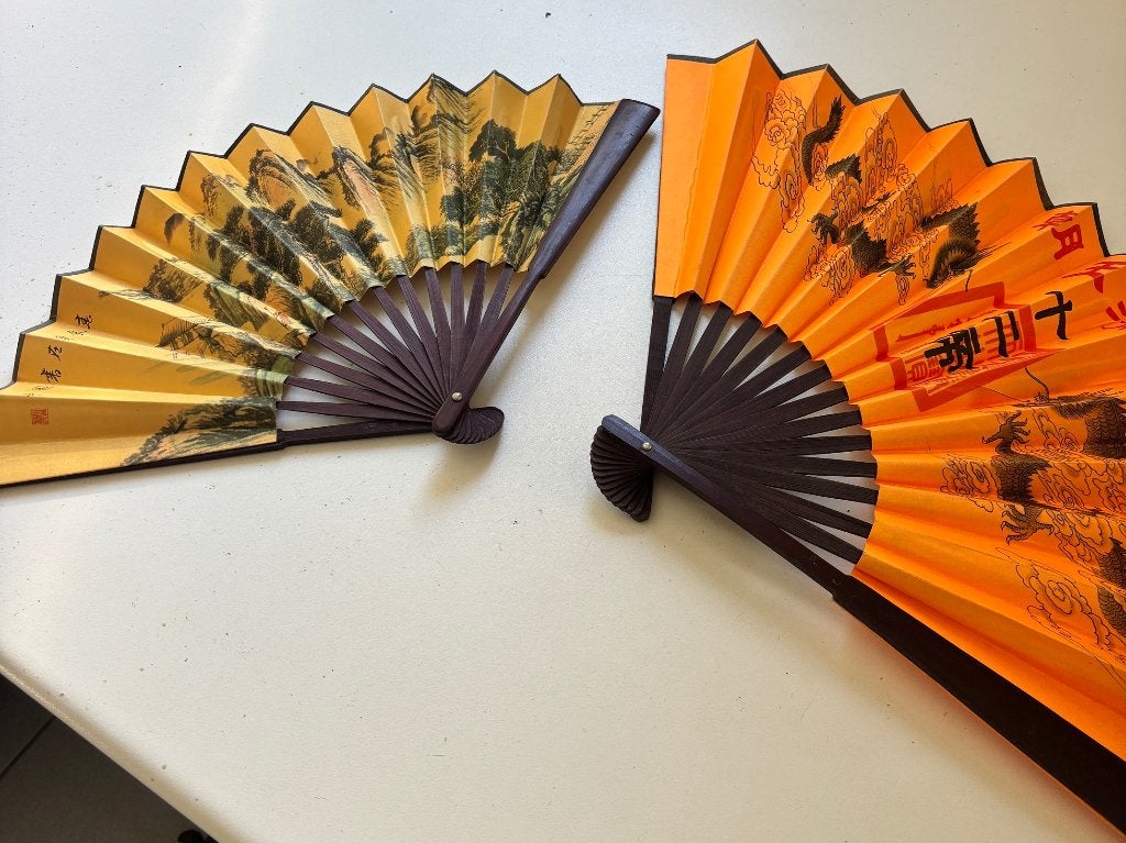 Set van 2 Vintage Chinese Handwaaiers, Antiek en Kunst, Ophalen