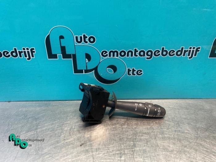 Commutateur essuie-glace d'un Renault Twingo (Twingo 07-), Renault, -, 3 mois de garantie, Utilisé