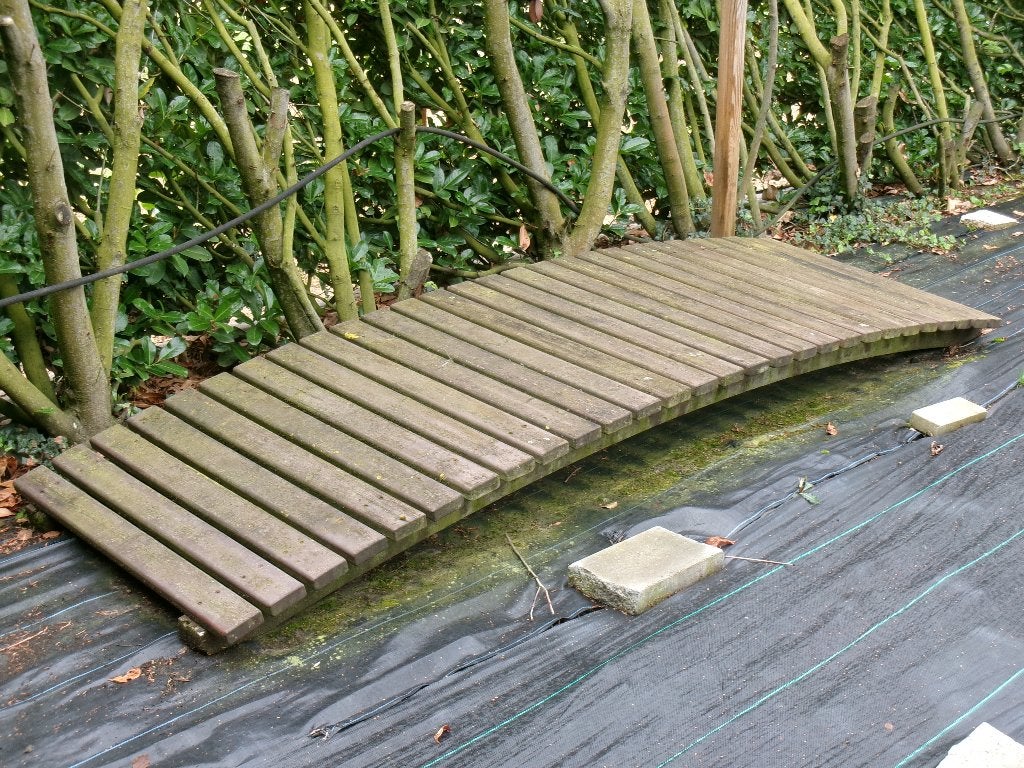 Pont de jardin arqué en bois 3m/1m, Jardin & Terrasse, Traverses & Bordures, Enlèvement, Utilisé, Bois, 25 à 50 cm