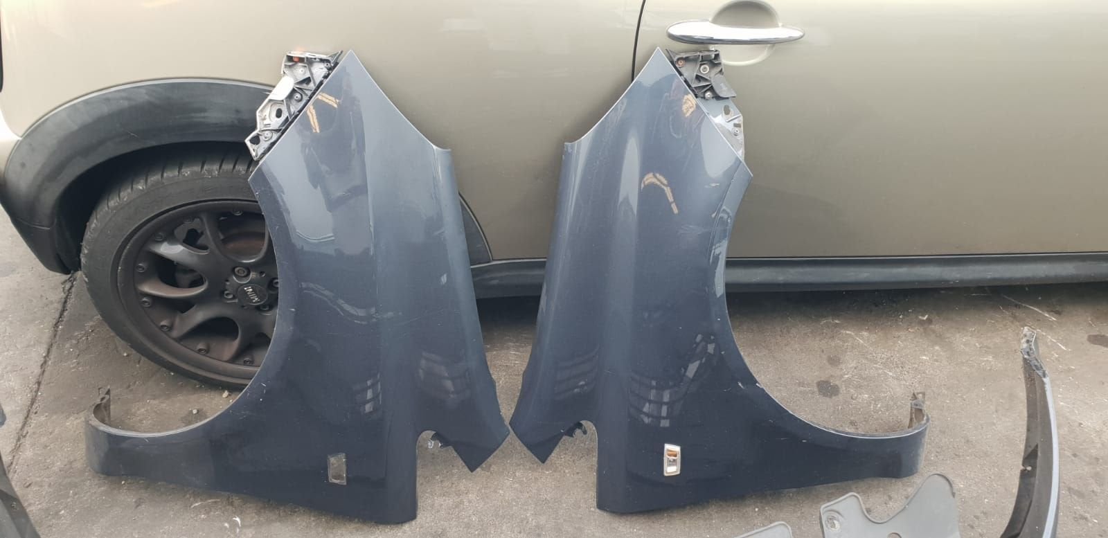 OPEL CORSA D VOORSCHERMEN KLEURCODE Z168, Gebruikt, -, -, Ophalen of Verzenden