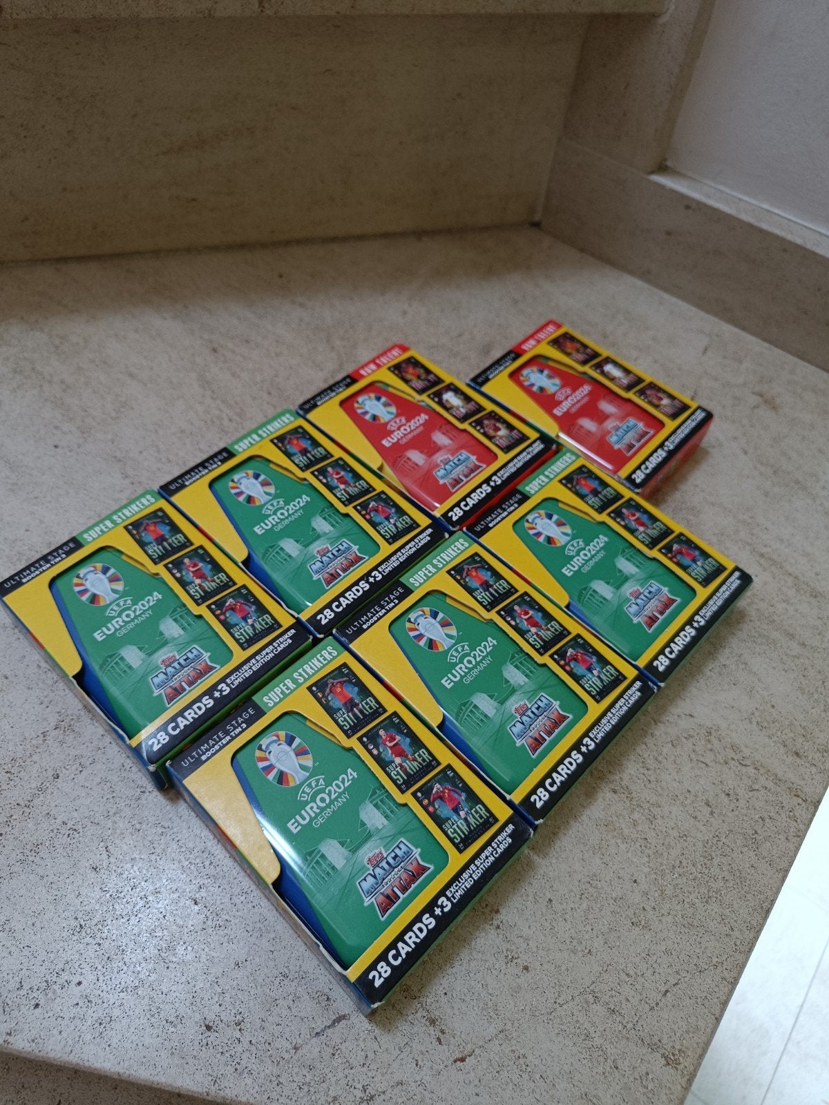 Topps Match Attax UEFA 2024 Booster Tins – 7 stuks – Nieuw &, Ophalen of Verzenden, Nieuw, Meerdere plaatjes