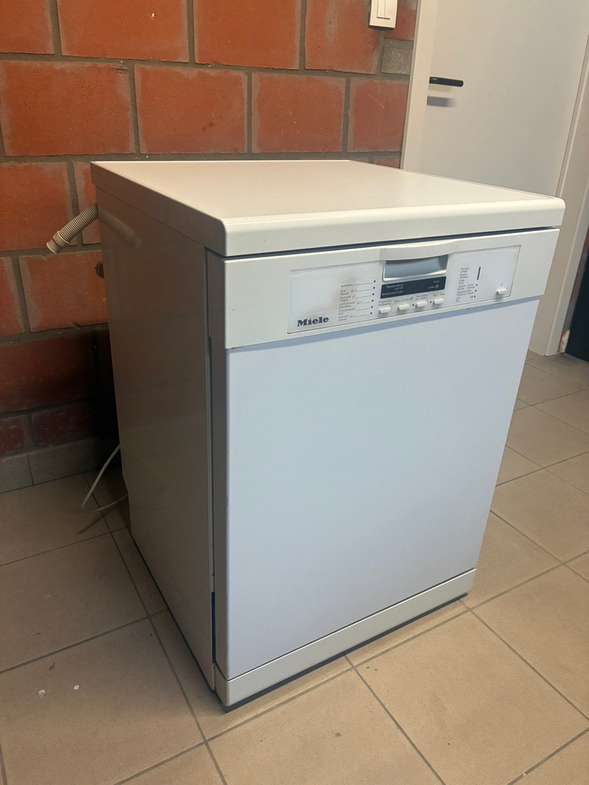 Vrijstaande vaatwas Miele, Ophalen, Zo goed als nieuw, Vrijstaand