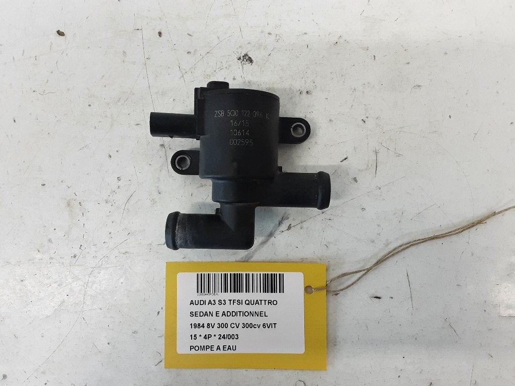 POMPE A EAU Audi S3 Limousine (8VM / 8VS) (5Q0122096K), Auto-Union-Straße  1,
85057  Ingolstadt, DE, Info@audi.de, Audi, Utilisé