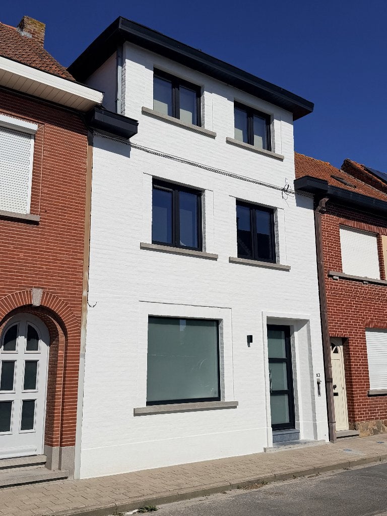 Volledig gerenoveerde woning met 3 slaapkamers, Immo, Maisons à vendre, Province de Flandre-Occidentale, Izegem, 200 à 500 m²