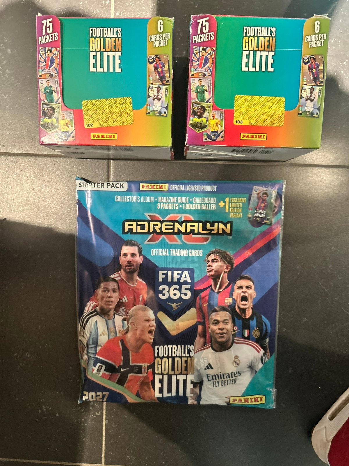 Panini fifa 365 Adrenalyn 2027. 2 Wowboxen plus starterpack, Ophalen of Verzenden, Nieuw, Meerdere plaatjes