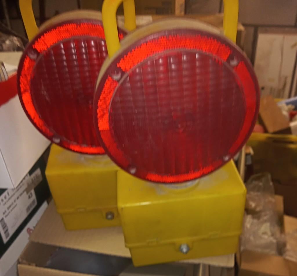 Oranje werflamp, Enlèvement, Utilisé, Lampe avec luminaire