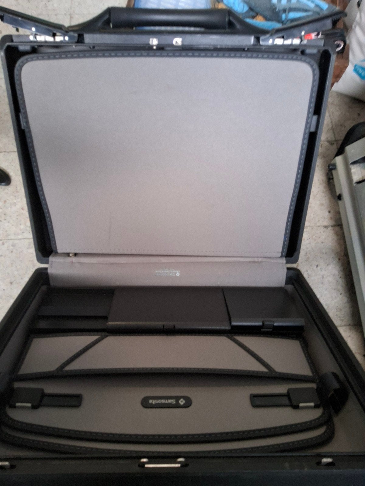 aktentas samsonite met cijferslot hard case, Ophalen, Hard kunststof, Slot, Minder dan 50 cm