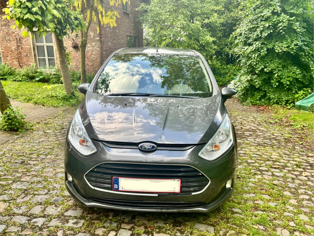 Grijze Ford b-max, 108 341 km, 1.0 ecoboost, koopje!, Auto's, Voorwielaandrijving, Euro 5, Stof, Zwart