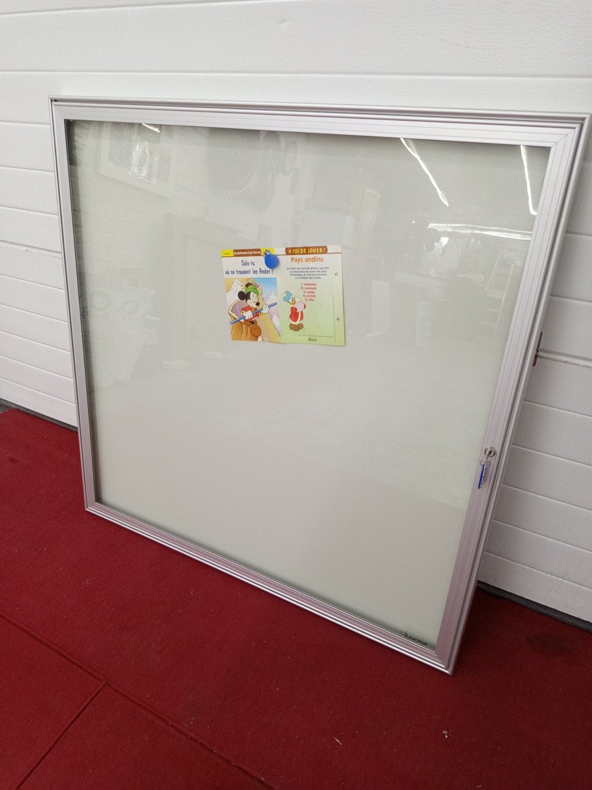tableau d'affichage magnétique avec clé, Enlèvement, Tableau d'affichage