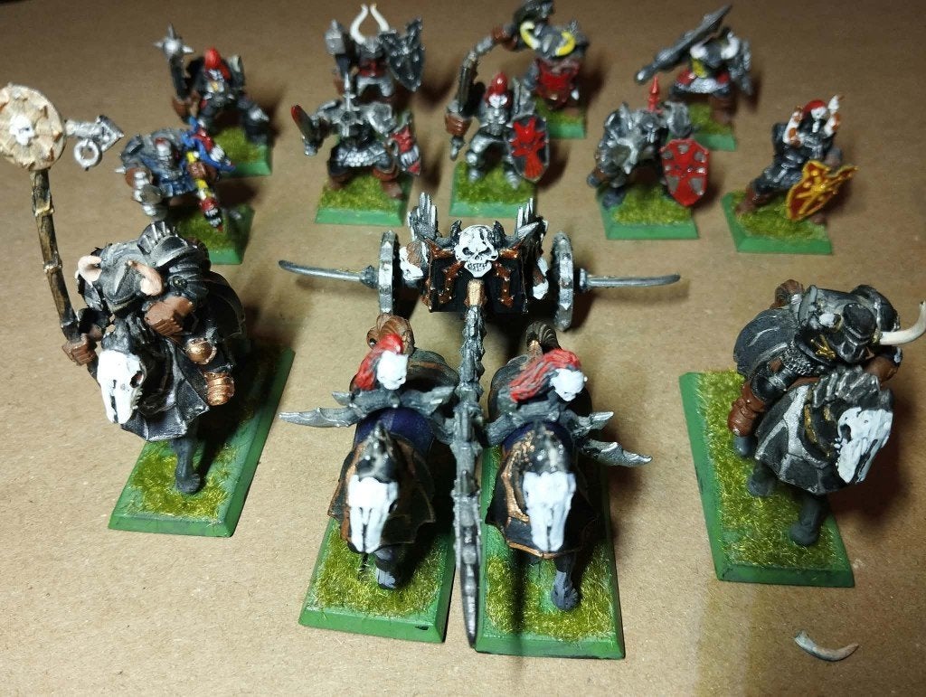 Warhammer figuren uit de Oude Wereld, kar, ruiters, Hobby en Vrije tijd, Ophalen of Verzenden, Gebruikt, Warhammer, Figuurtje(s)