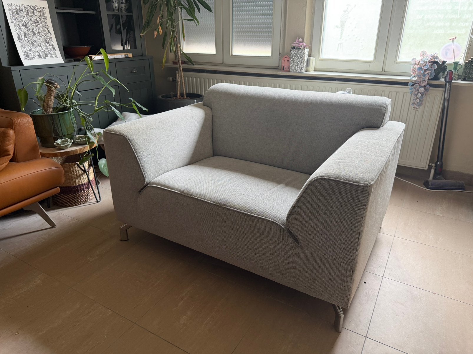 Grijze loveseat, Maison & Meubles, Canapés | Sofas & Chaises Longues, Comme neuf, Tissus, Enlèvement