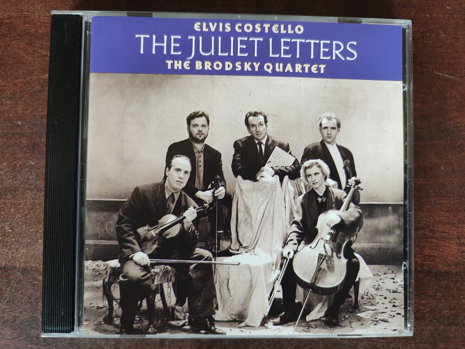CD : ELVIS COSTELLO - THE JULIET LETTERS, Ophalen of Verzenden, Zo goed als nieuw