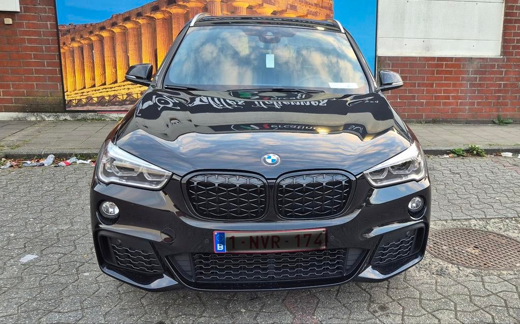 x1 sdrive 18d 150cv pack M, Auto's, 4 cilinders, Alcantara, Zwart, 5 deurs