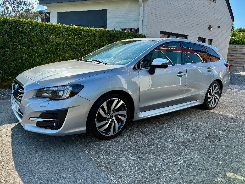 Subaru Levorg 2.0 Turbo GT luxury lineartronic CVT 49904km !, Auto's, Subaru, 1995 cc, Leder, Bedrijf, Levorg