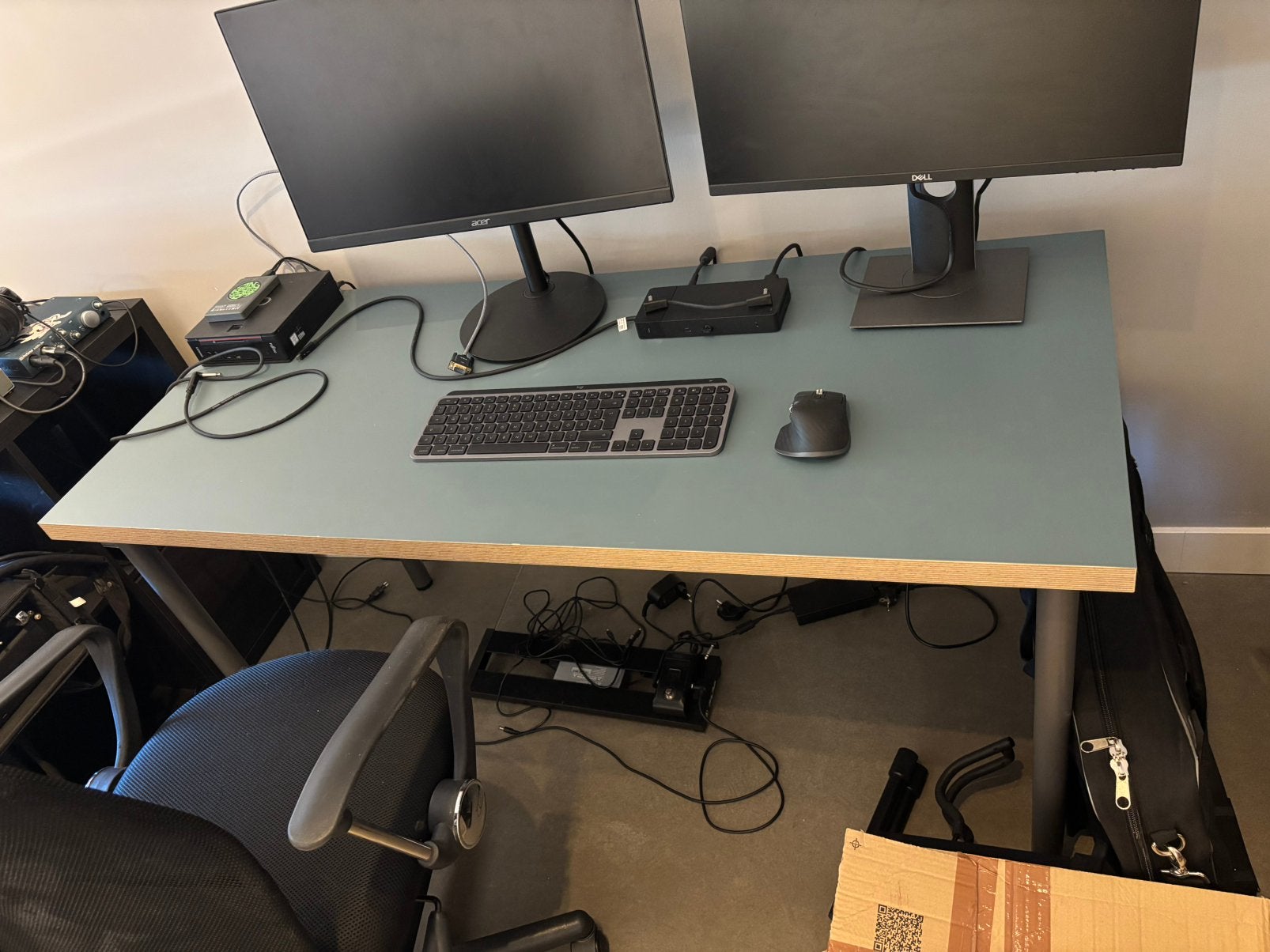 Bureau IKEA LAGKAPTEN gris-turquoise (140  60 cm) + pieds, Enlèvement, Comme neuf, IKEA, Gris