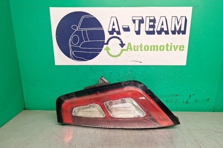 FEU ARRIÈRE DROIT Fiat Punto Evo (199) (|51895397|), Autos : Pièces & Accessoires, FCA Germany GmbH, IPC D1-09 Bahnhofsplatz
65423  Rüsselsheim am Main, DE