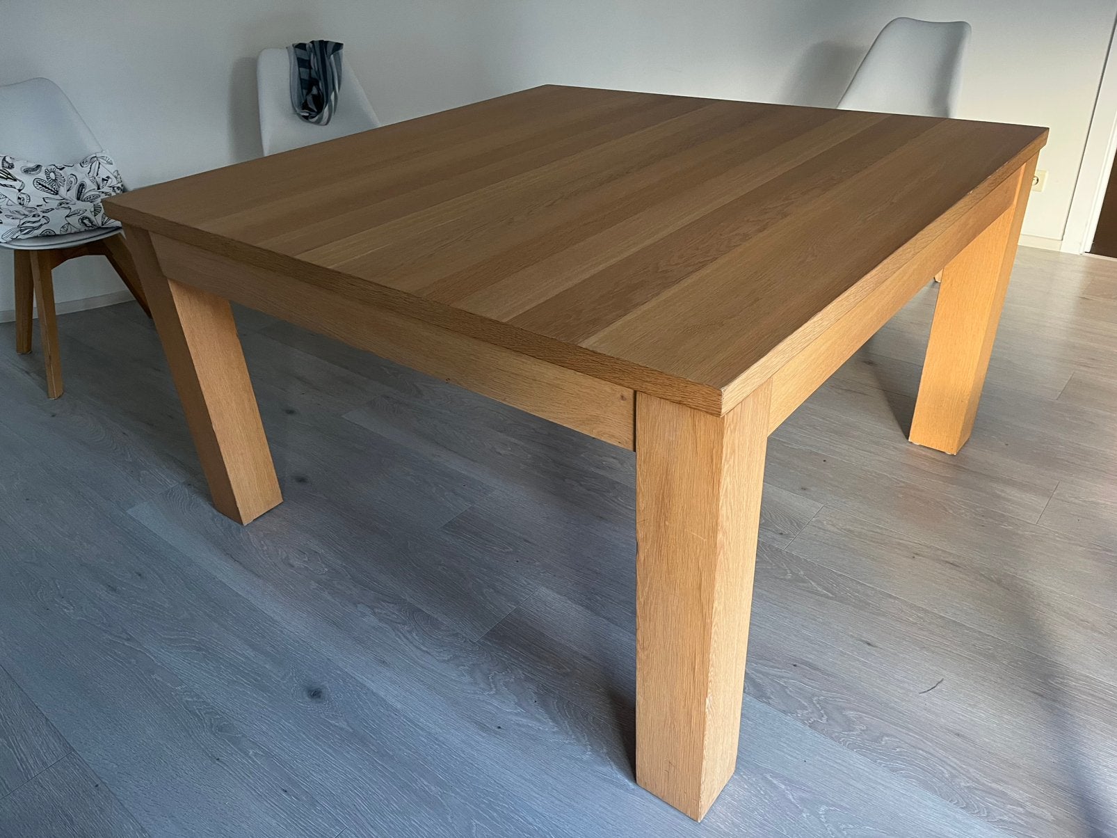 Vierkante eettafel 140 cm op 140 cm, Huis en Inrichting, Tafels | Eettafels, Ophalen, Gebruikt, Vijf personen of meer, 100 tot 150 cm