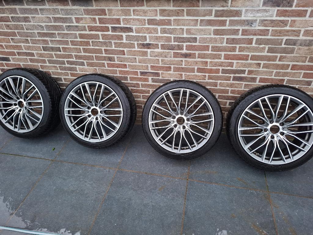 Banden en velgen 19 inch, Pneus et Jantes, Véhicule de tourisme, Pneus été, 235 mm