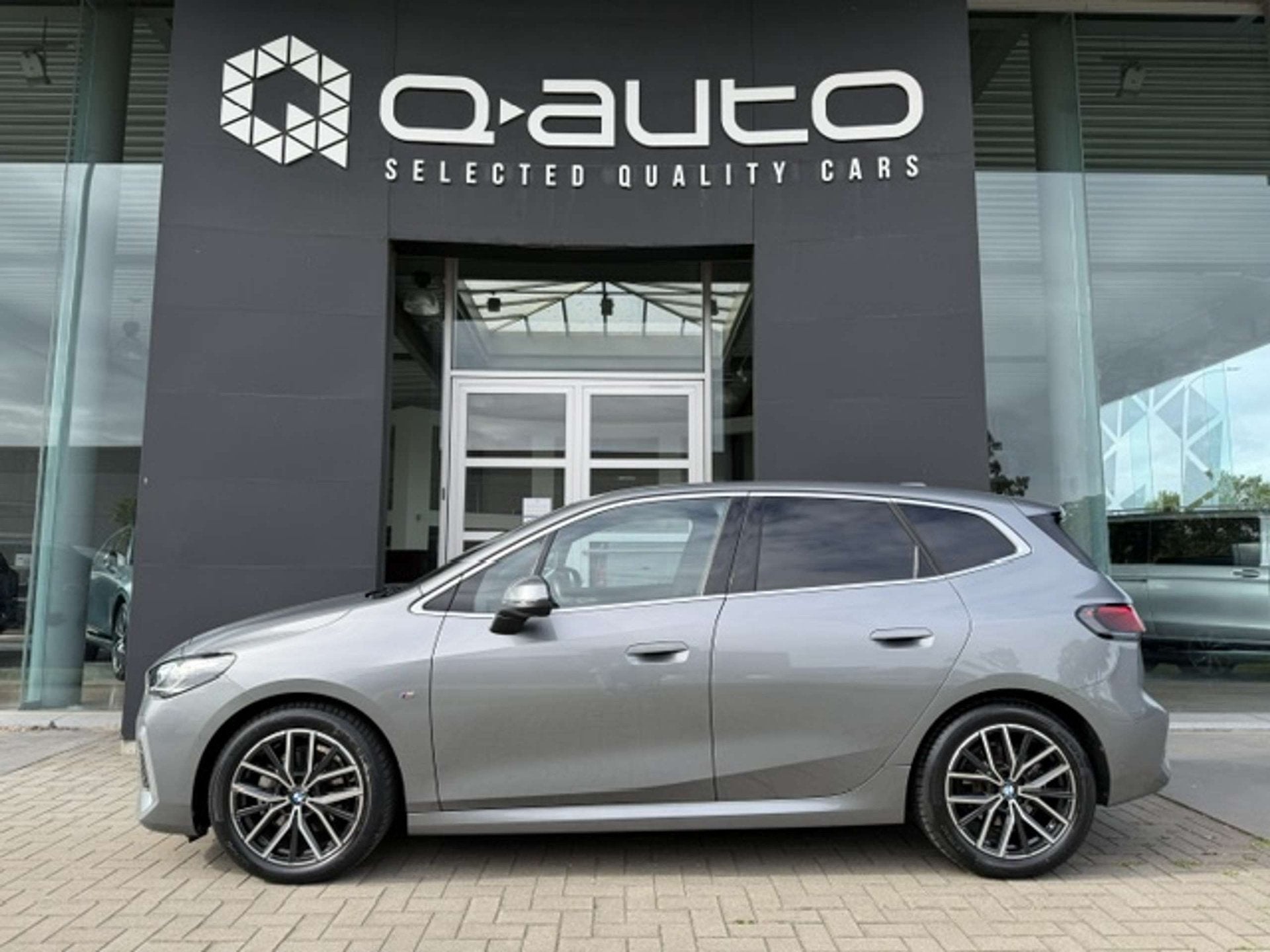 BMW 220 iAS Active Tourer M Sport / GPS Widescreen / Cam / H, Auto's, Automaat, Gebruikt, 2 Reeks Active Tourer, Bedrijf