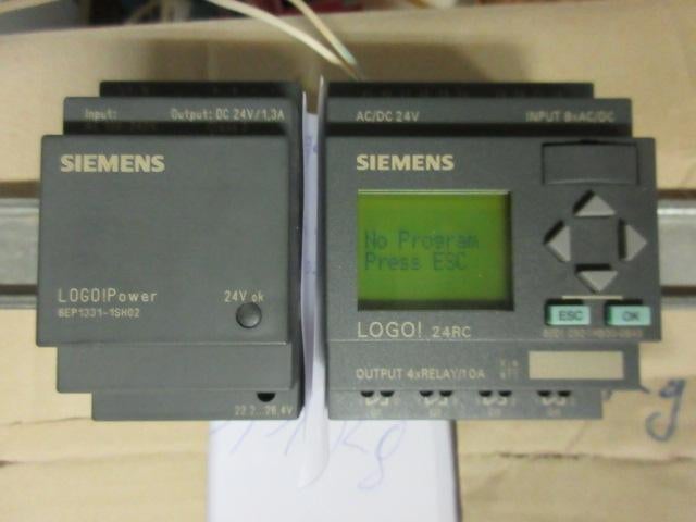 Ensemble Siemens LOGO! 24 RC  + alim 24v + câble liaison USB, Enlèvement ou Envoi, Utilisé, Accessoires