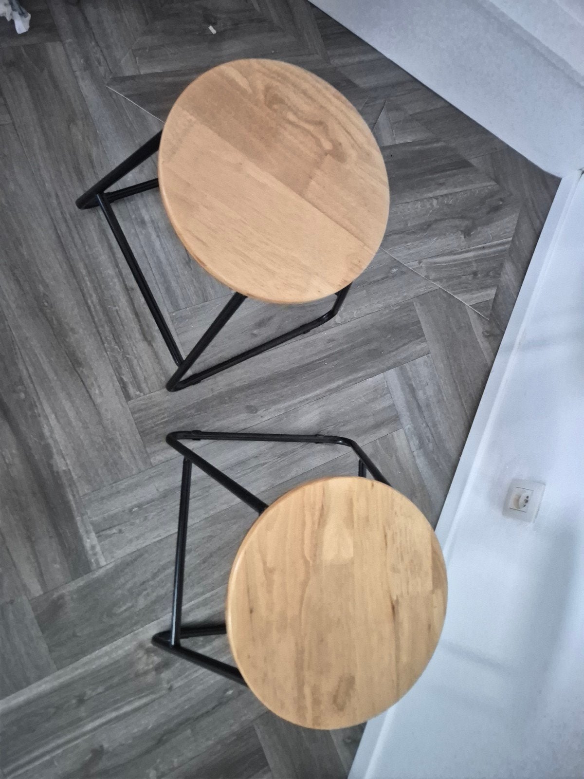 2 tabourtes empilables, 2 tabourets, Enlèvement
