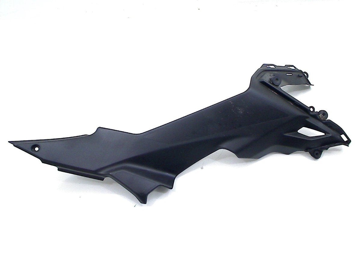 CADRE DE COUVERTURE CADRE DROIT Kawasaki (14093-0614), Dhr. S. di Majo, Utilisé, Info@cama-motorparts.nl, P.J. Troelstraweg 8 8
3144 CX  MAASSLUIS, NL