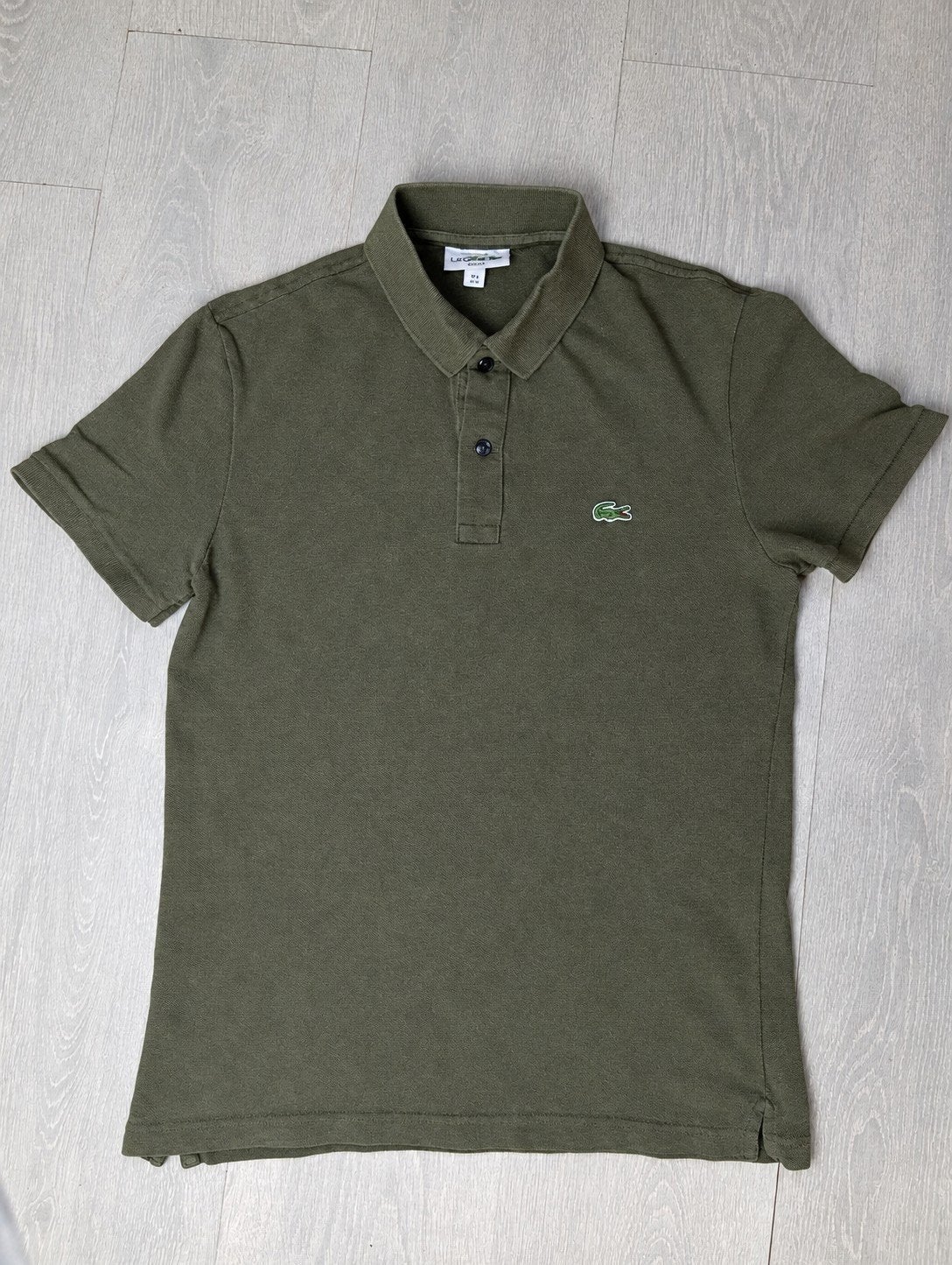 ​Polo Lacoste Slim Fit vert olive - Taille FR 4 / US M - Exc, Enlèvement ou Envoi, Vert